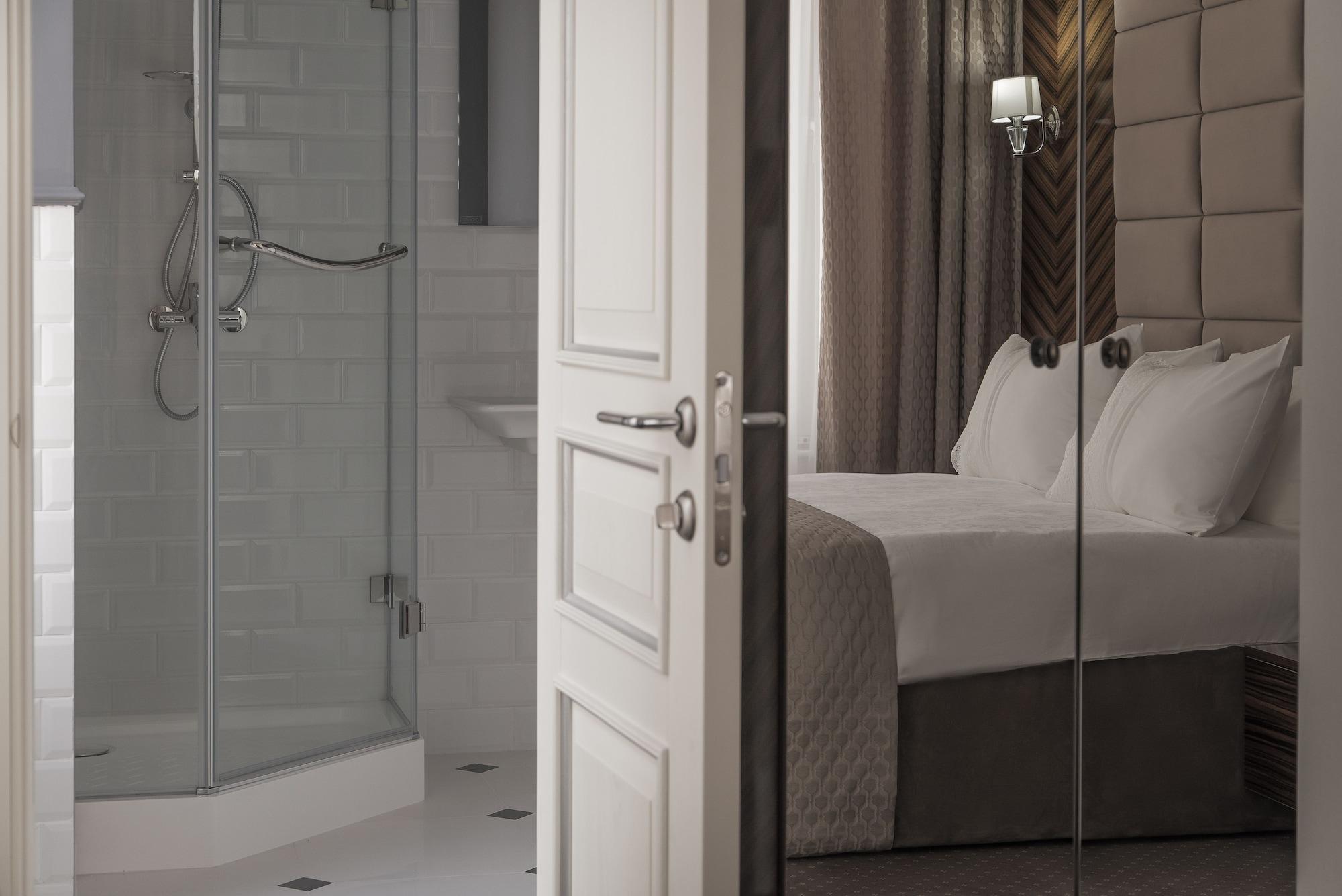London Boutique Hotel Chisinau Luaran gambar