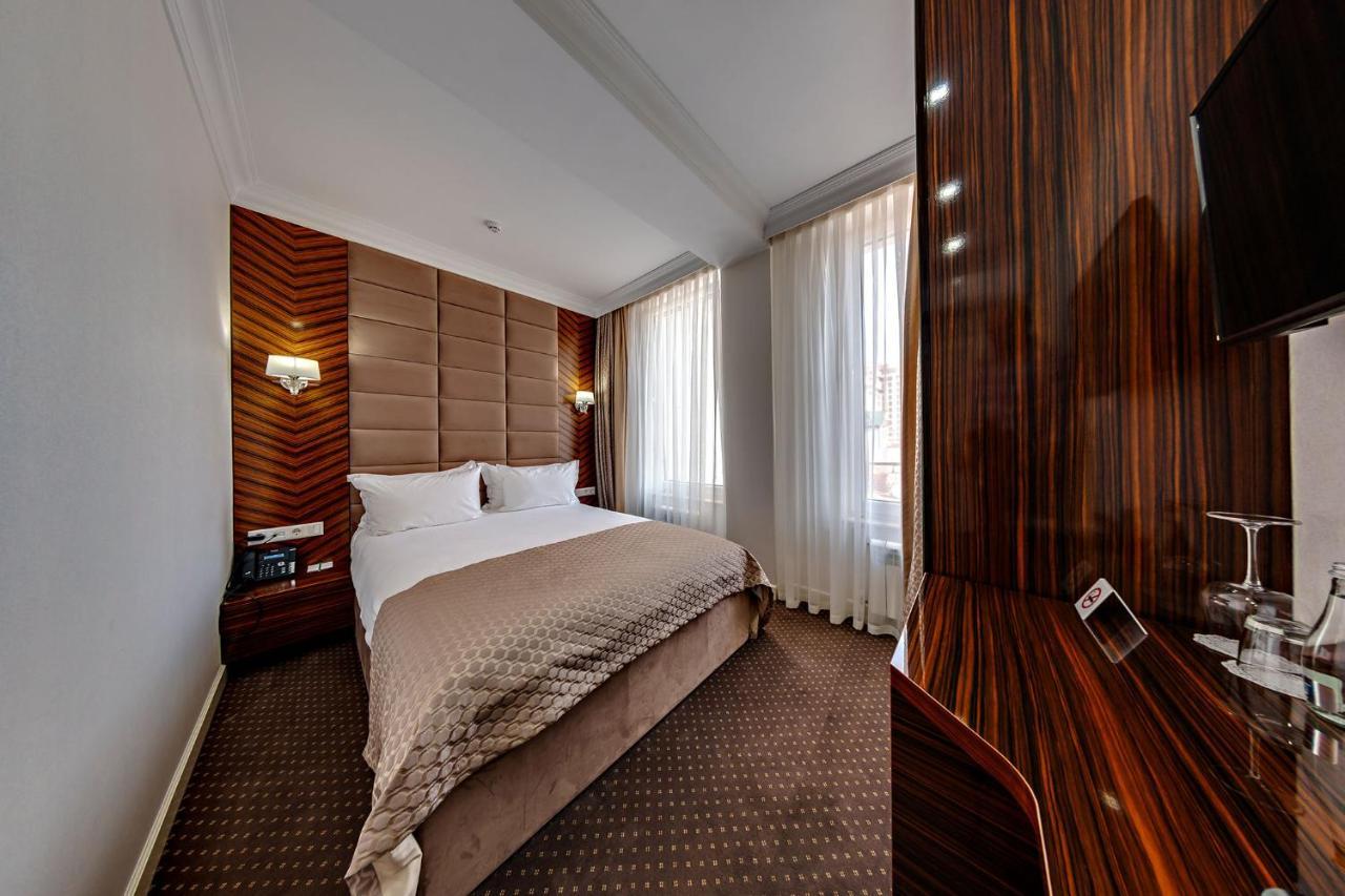 London Boutique Hotel Chisinau Luaran gambar